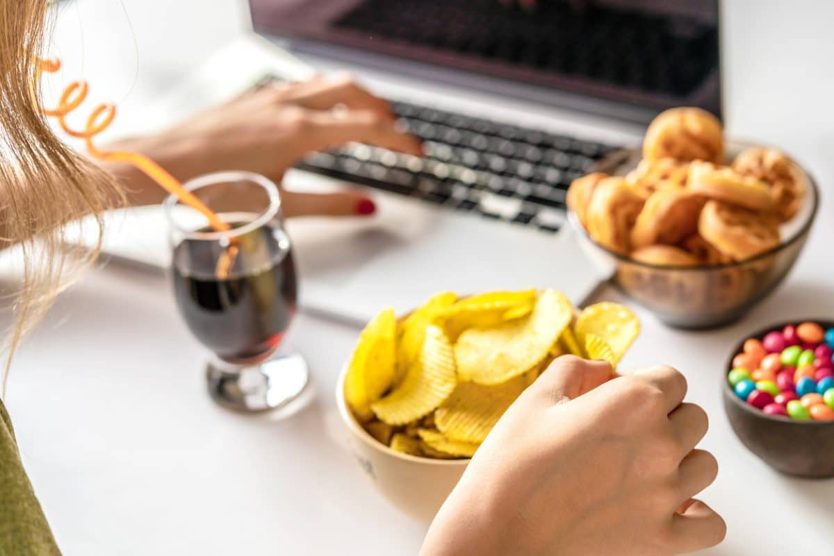 Comment arrêter de grignoter et ne plus manger entre les repas?